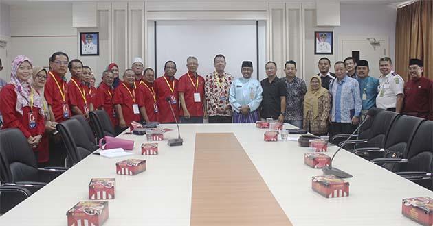 UKM Melayu Pasir Gudang Belajar Buat Kue Untuk Oleh-oleh ke Batam